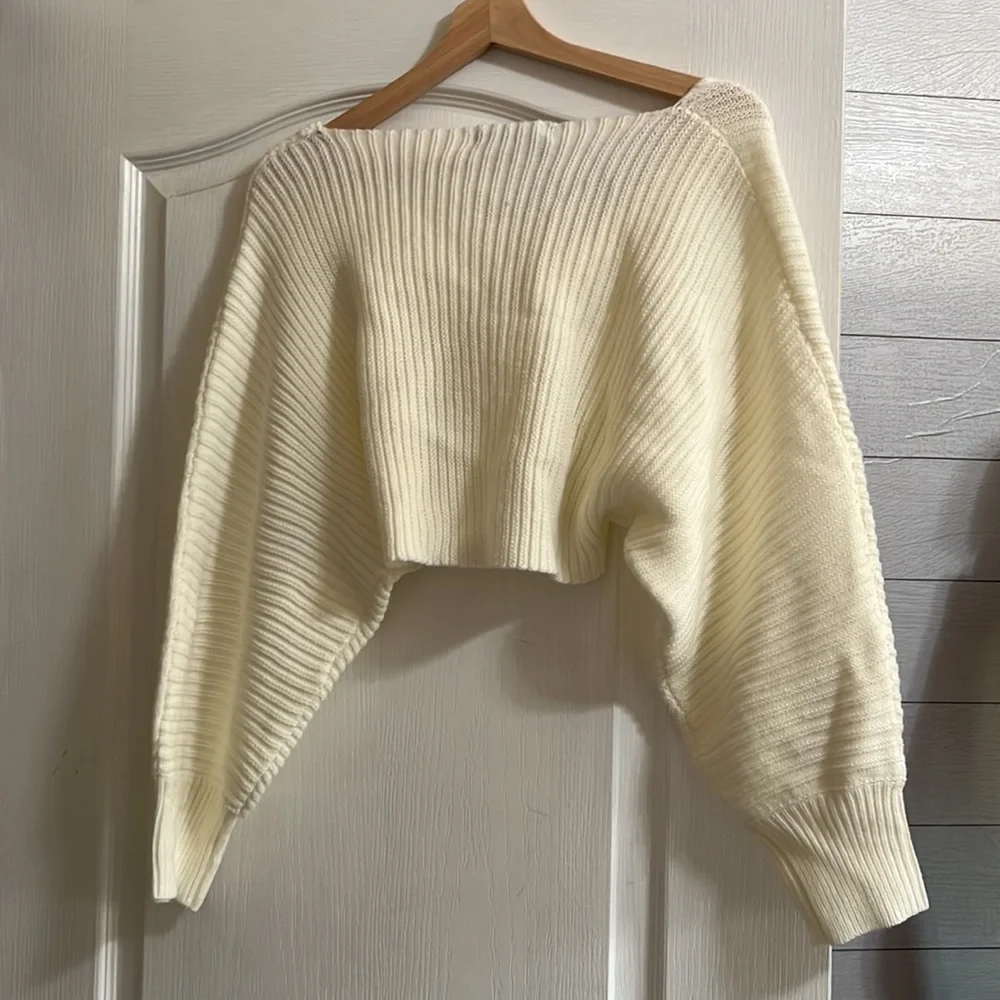 Zaful crop top - Picture 3 of 3